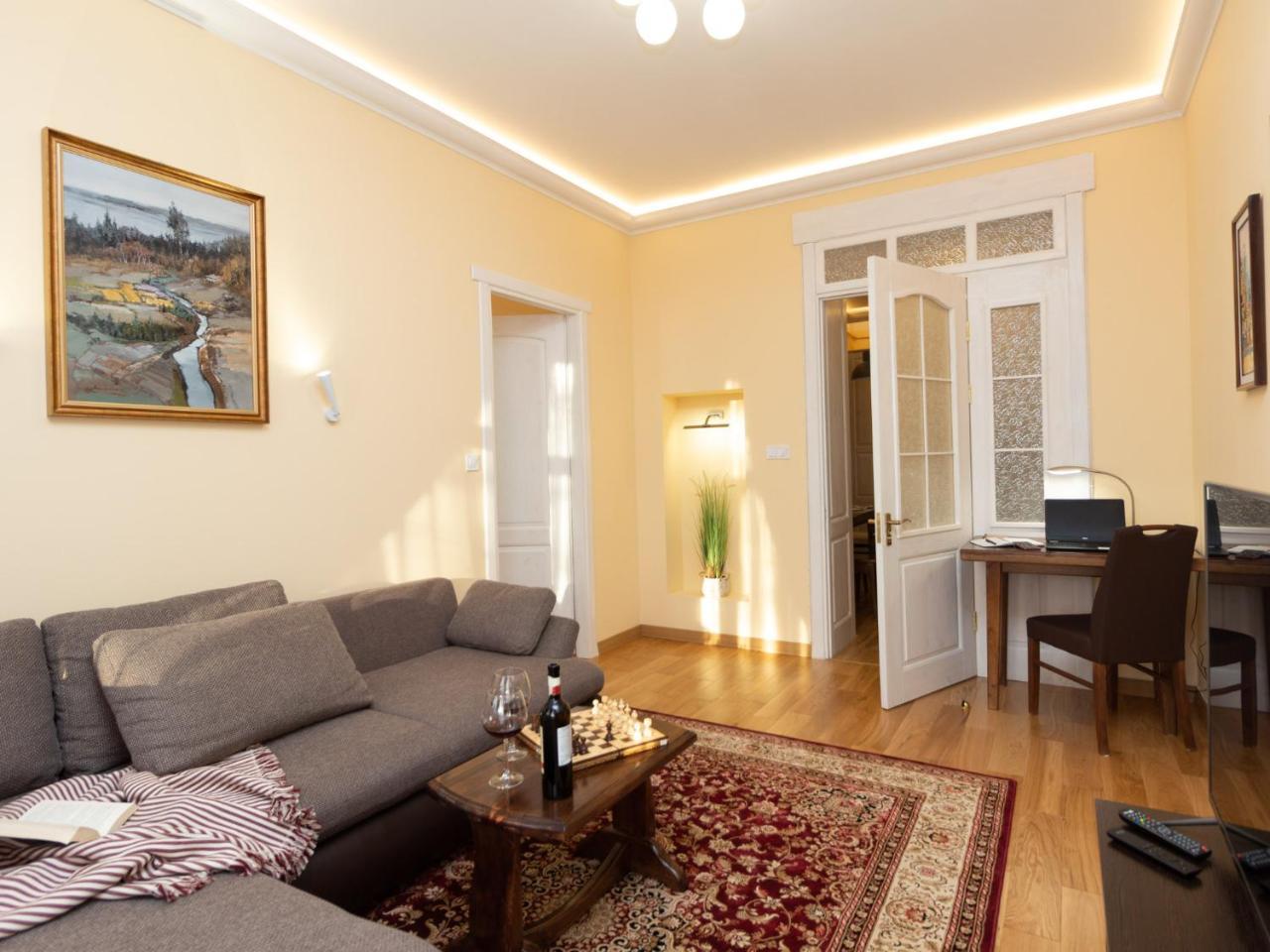 Lviv Suites At Pidmurna St. 20 Bagian luar foto